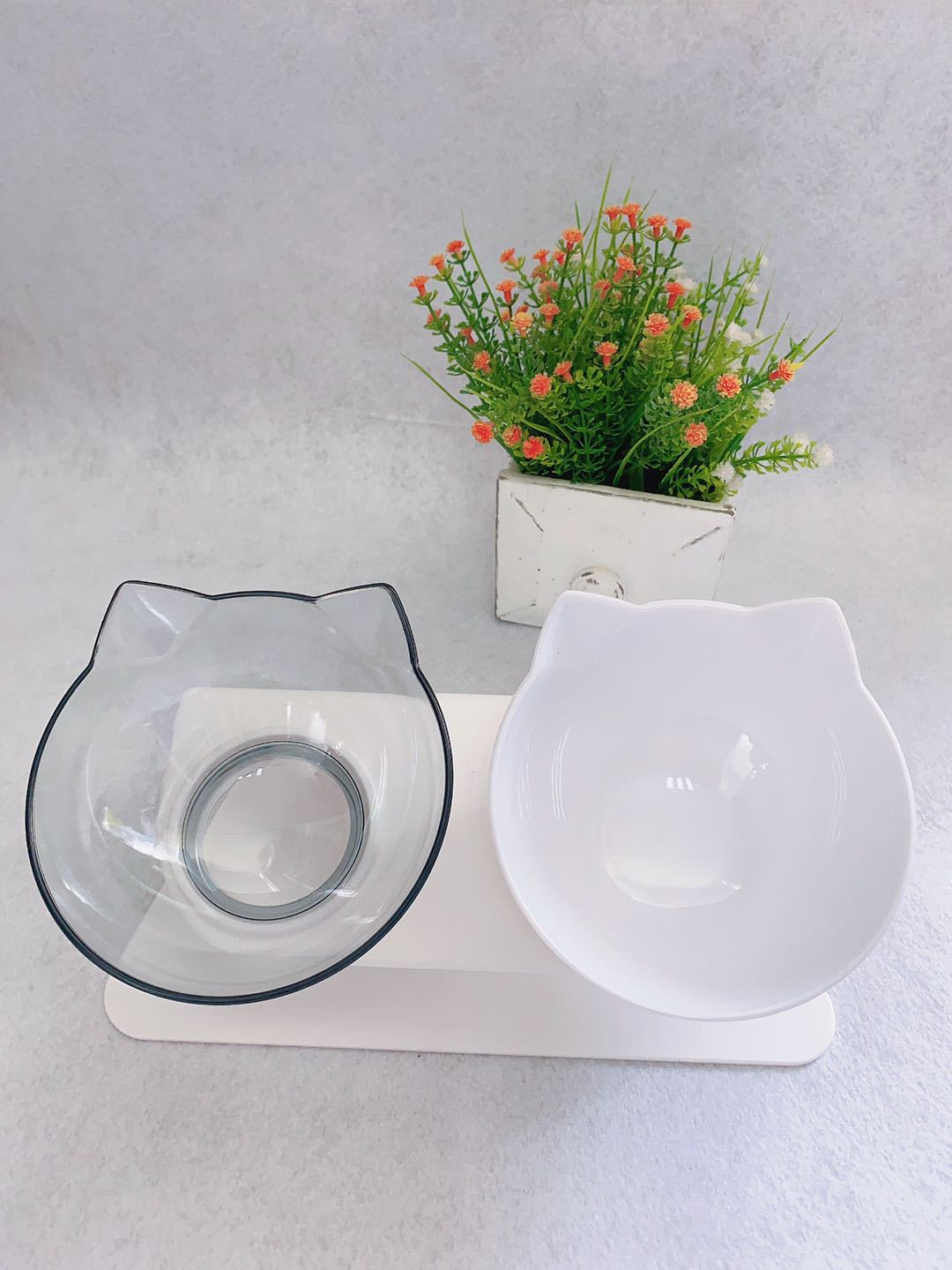 Raised Cat Double Bowl – Neck-Friendly Feeder