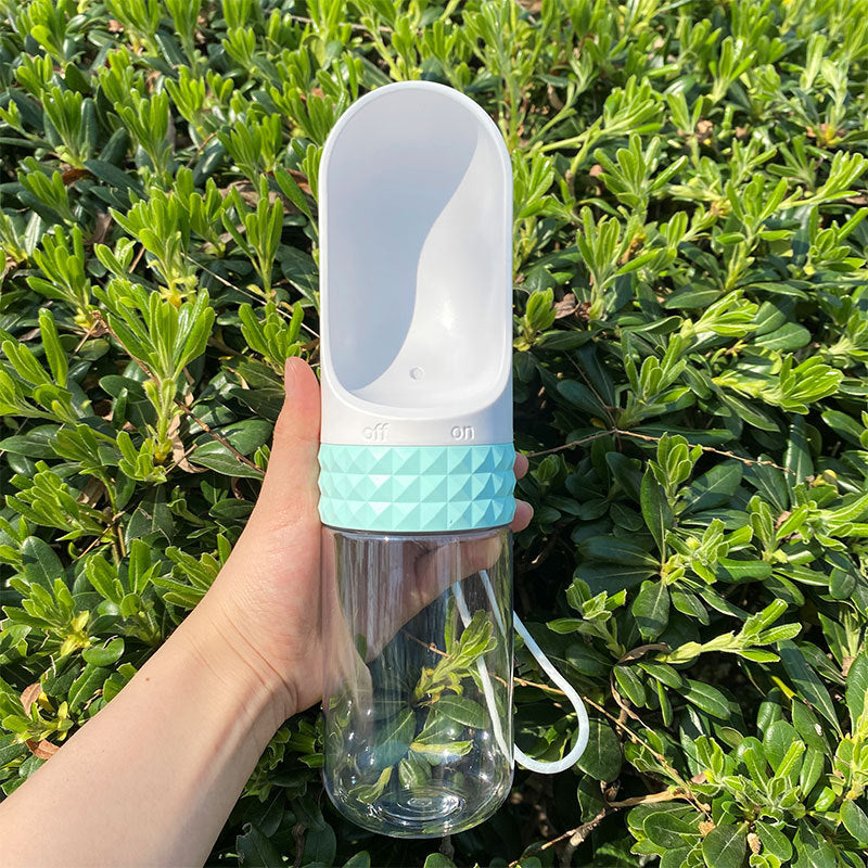 Portable Dog Water Cup - Travel-Friendly Water Dispenser for Pets